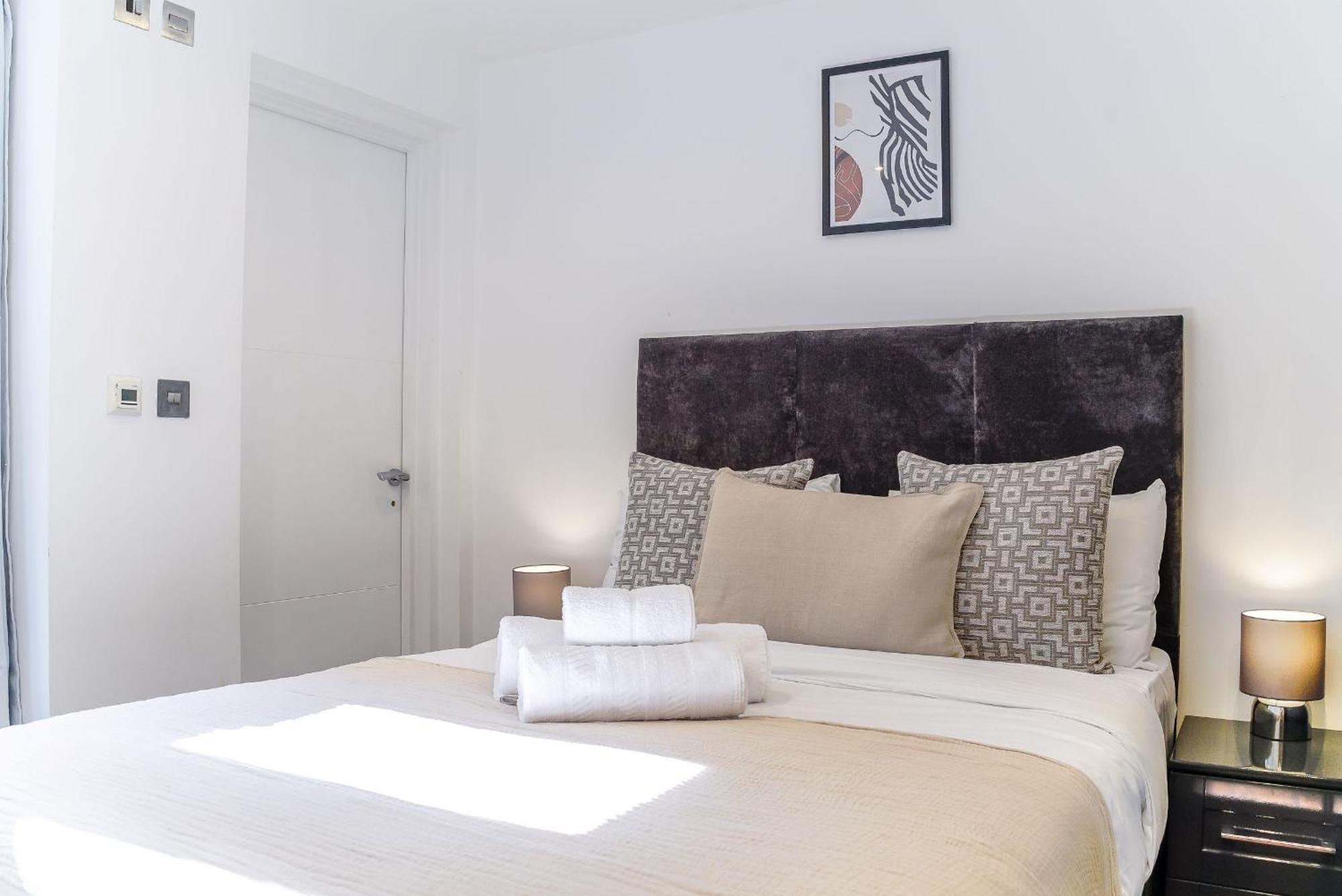 Notting Hill & Hyde Park - 2Br - Cityapartmentstay Londýn Exteriér fotografie